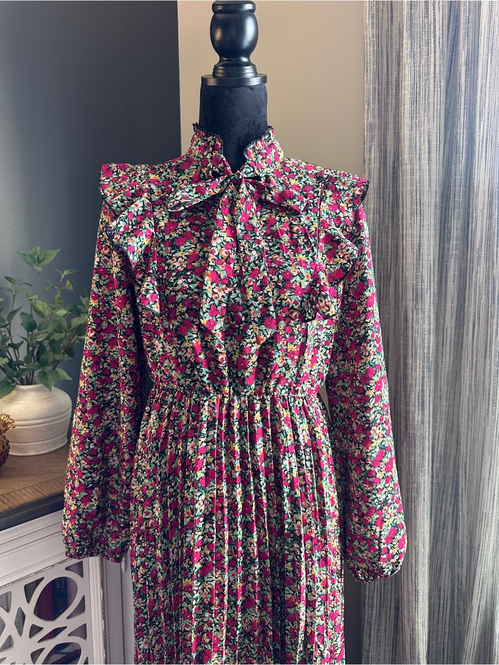 Floral Tie-Neck Long Sleeve Dress - Pink Multi